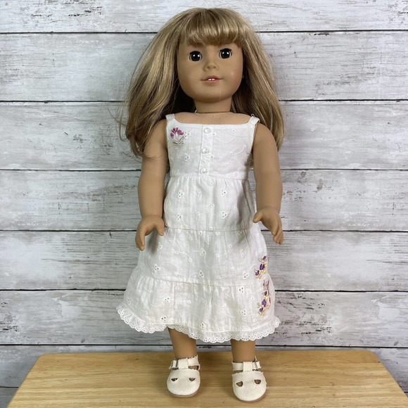 American Girl Toys American Girl Doll Gwen Thompson Best Friend Chrissa In White Dress